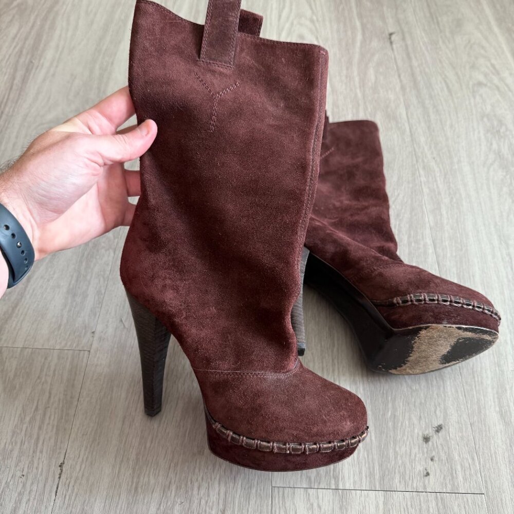 Yves Saint Laurent YSL Brown Suede Platform Boots
Size: 37.5 - Picture 3 of 7
